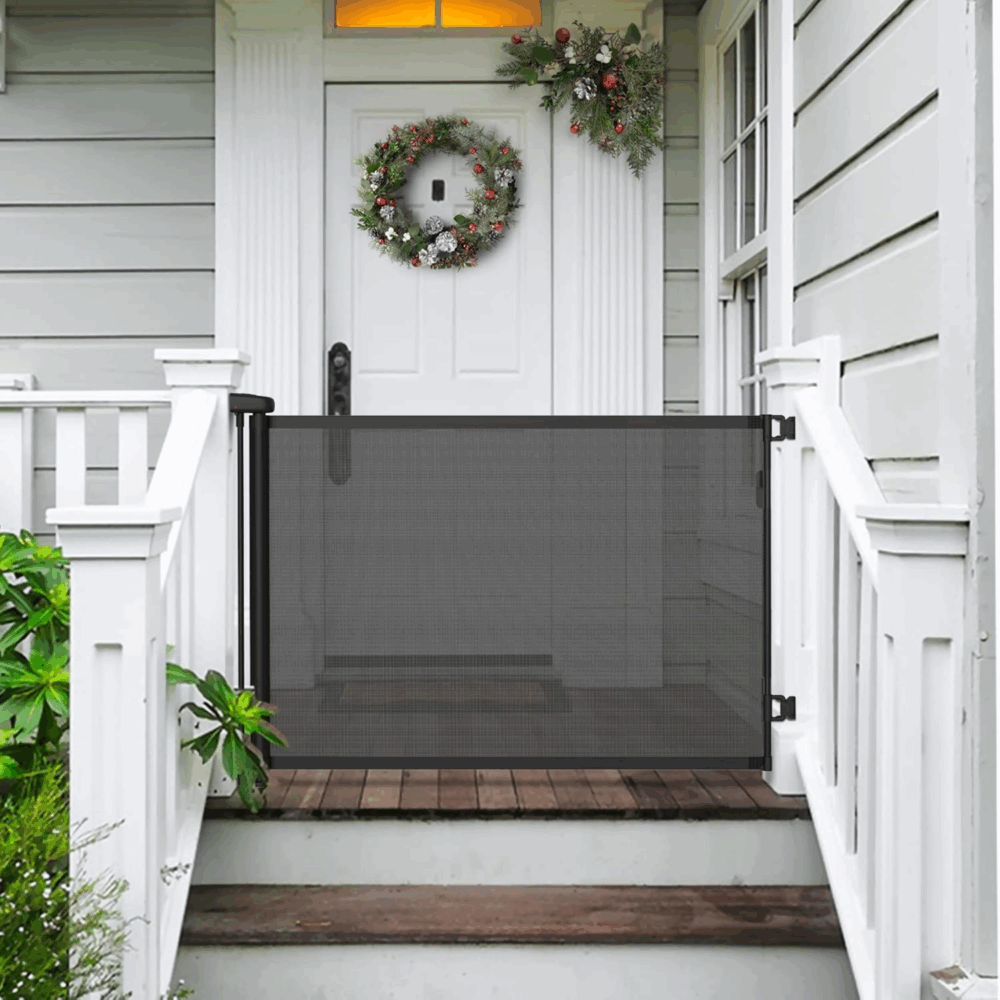 Horace Retractable Mesh Gate For Dogs